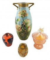 FOUR PIECES OF GLASS AND CERAM