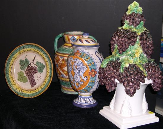Four pieces of Italian pottery