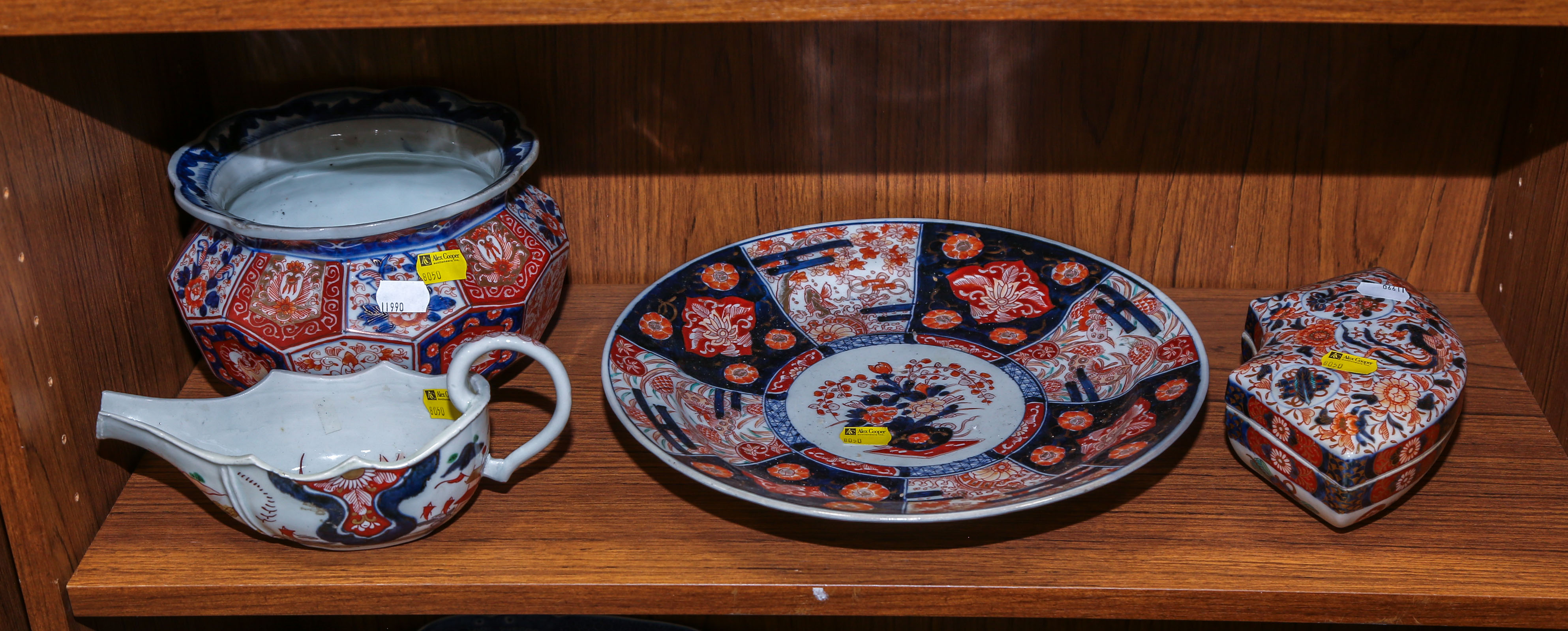 FOUR PIECES OF JAPANESE EXPORT
