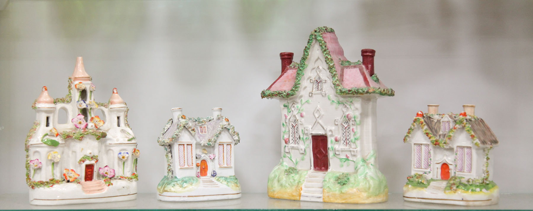 FOUR PIECES OF STAFFORDSHIRE. 