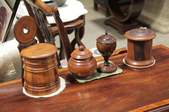 FOUR PIECES OF WOODENWARE.
