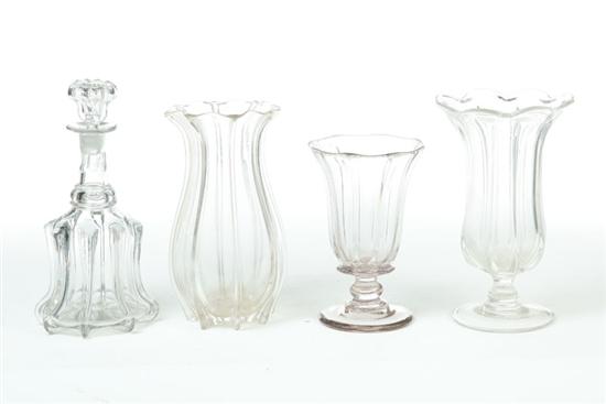 FOUR PIECES PILLAR MOLD GLASS. 