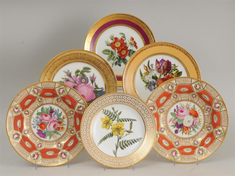 FOUR PORCELAIN BOTANICAL PLATES AND