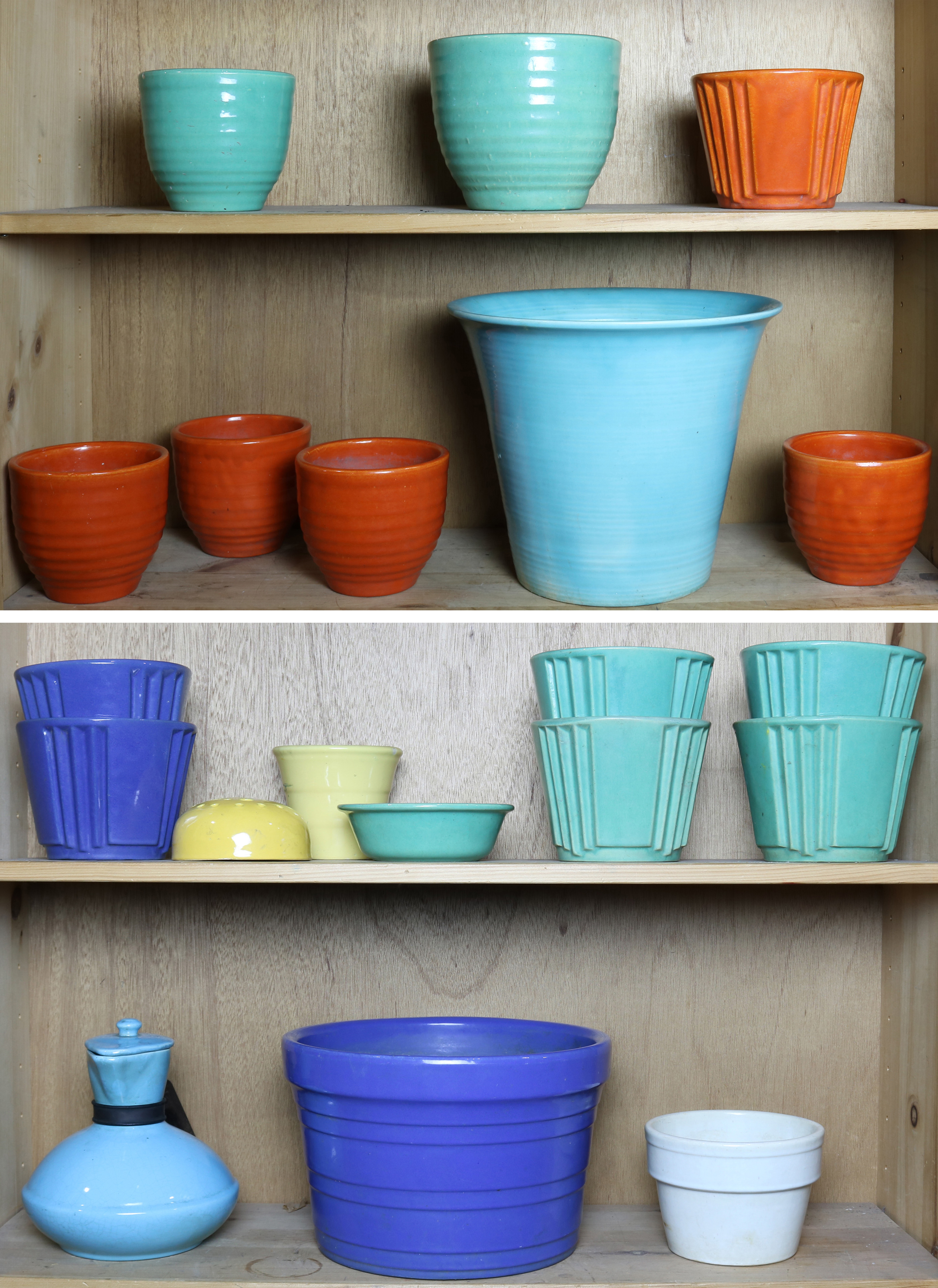 FOUR SHELVES OF AMERICAN ART