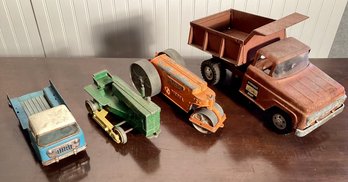 Four vintage steel toys: Hubley