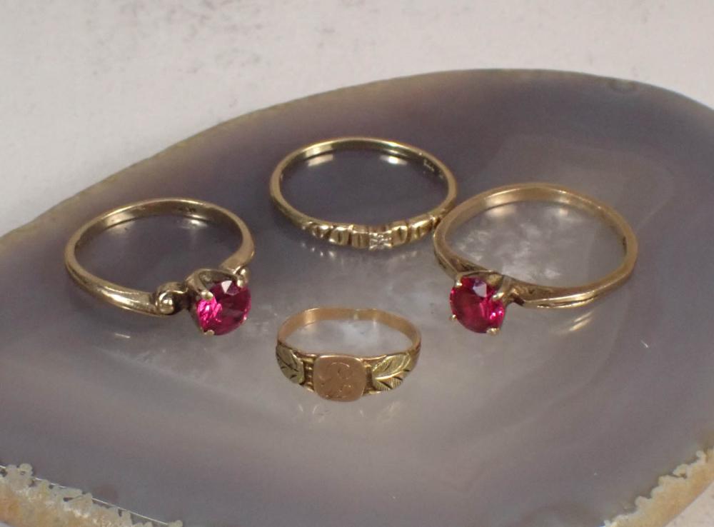 FOUR VINTAGE YELLOW GOLD