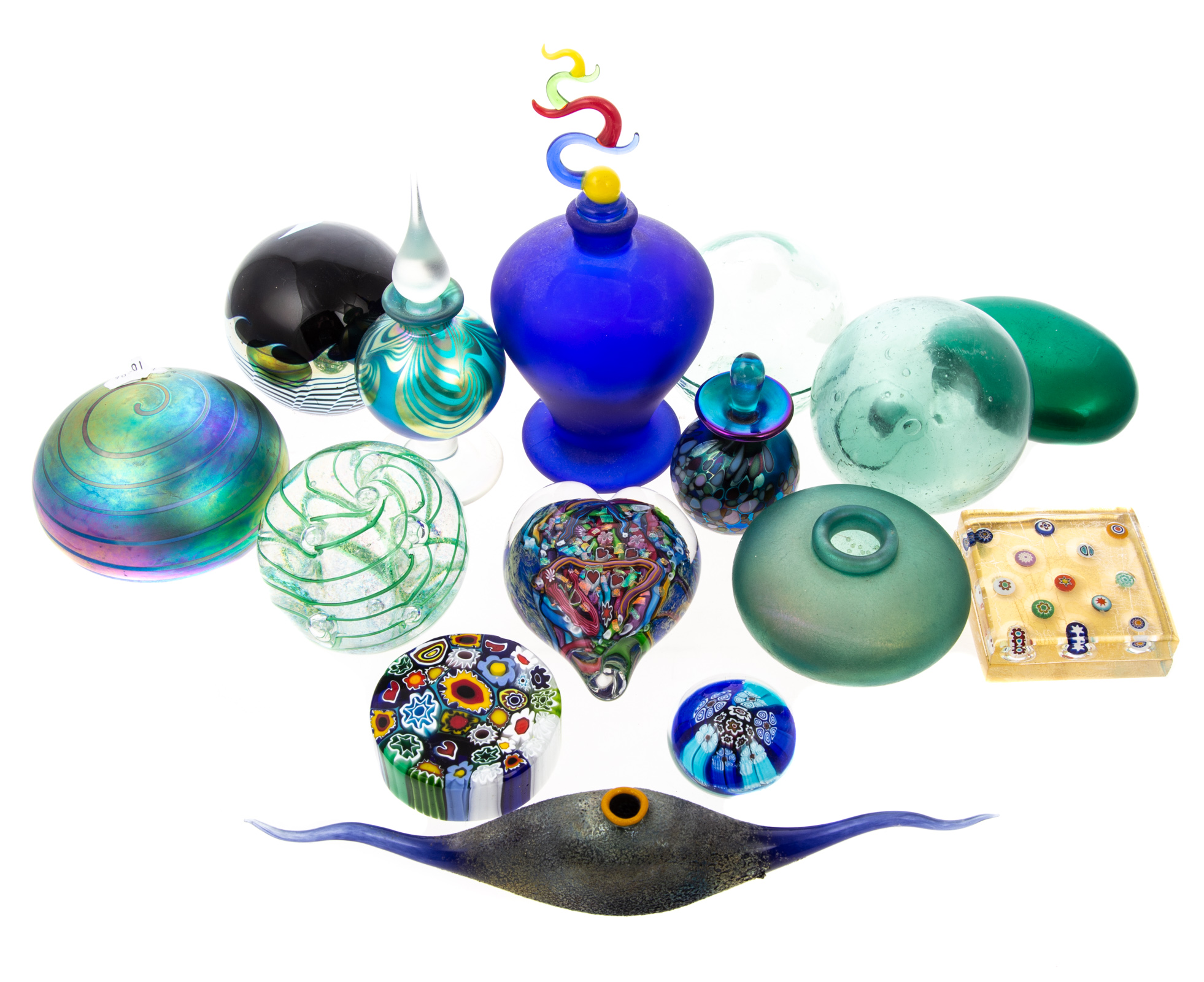 FOURTEEN ASSORTED PIECES OF ART