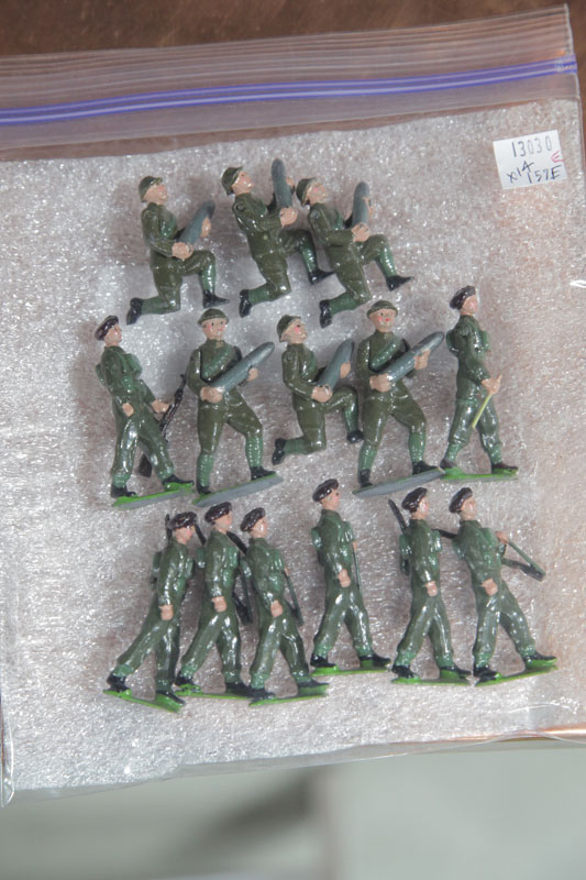 FOURTEEN BRITAINS FIGURES: THE