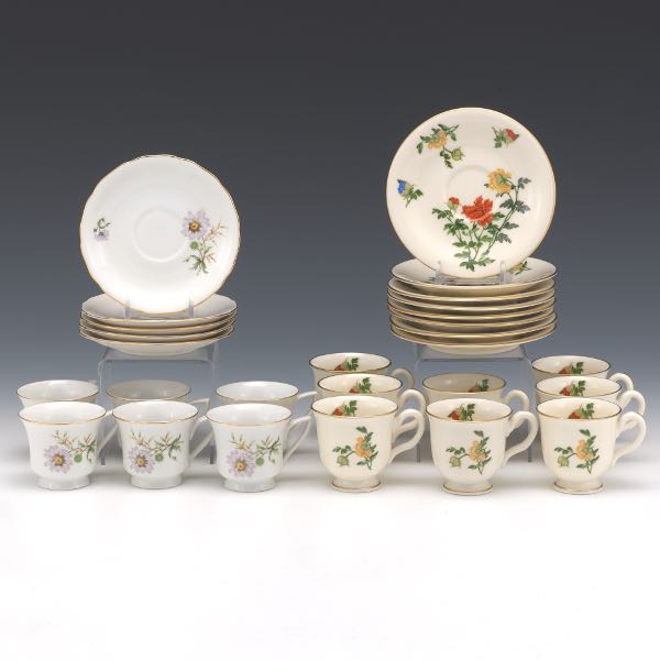 FOURTEEN ESPRESSO PORCELAIN CUPS