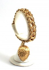 FOURTEEN KARAT GOLD BRACELET W