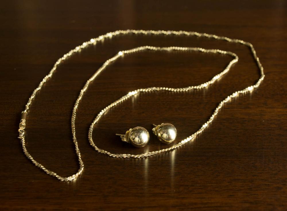 FOURTEEN KARAT GOLD CHAIN