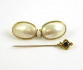 FOURTEEN KARAT GOLD EARRINGS A