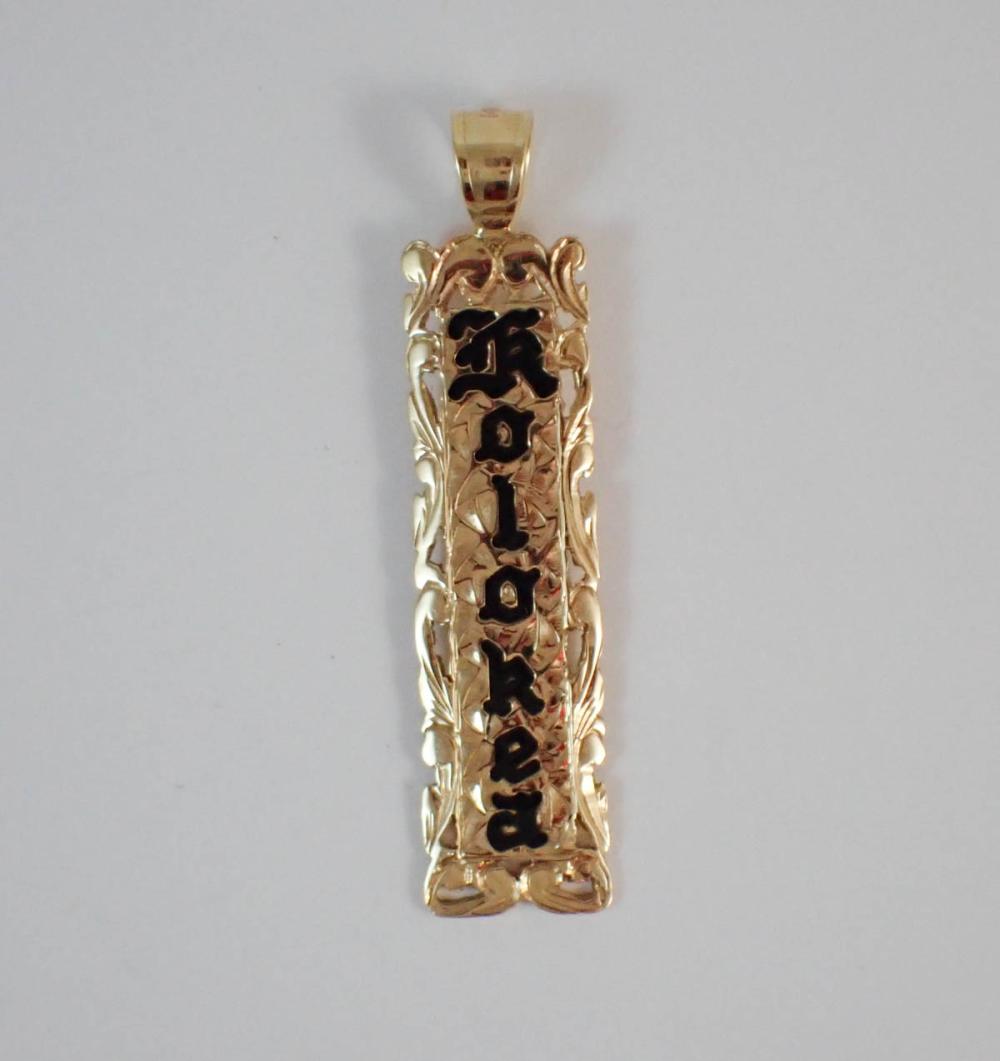 FOURTEEN KARAT GOLD HAWAIIAN