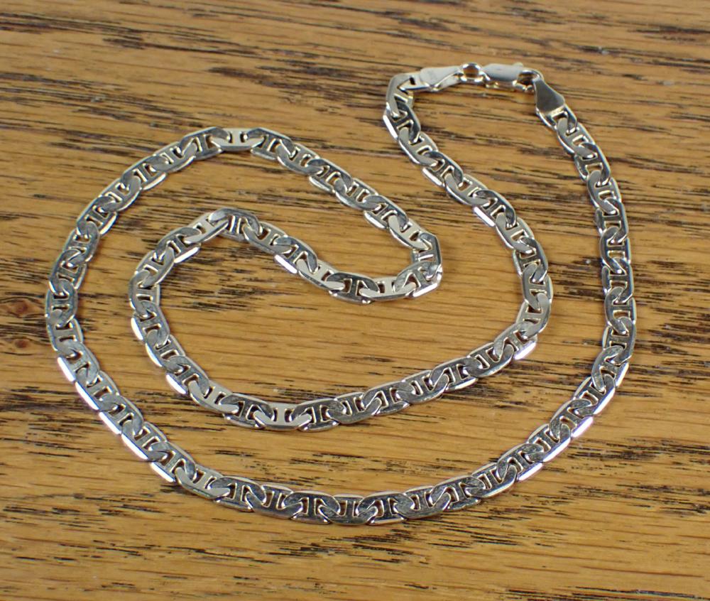 FOURTEEN KARAT GOLD MARINER CHAIN