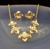 FOURTEEN KARAT GOLD NECKLACE A