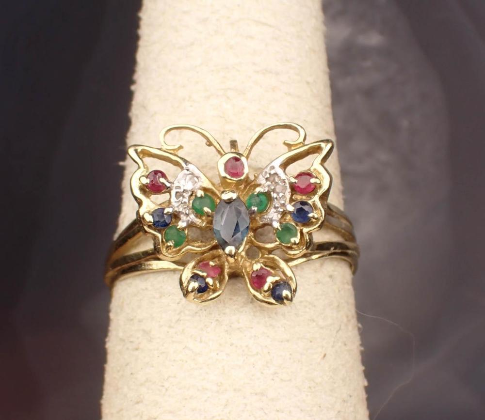 FOURTEEN KARAT GOLD RING WITH