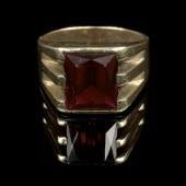 Fourteen-Karat Yellow Gold Ret