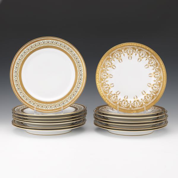 FOURTEEN PORCELAIN PLATES,
