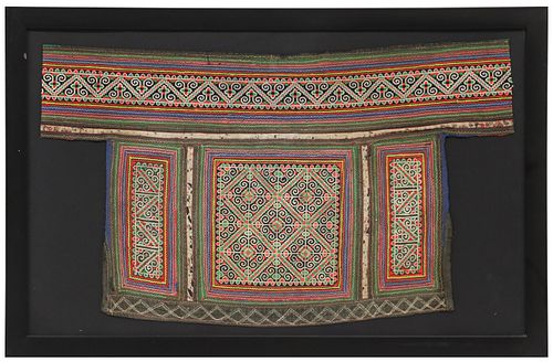FRAMED CHINESE EMBROIDERED