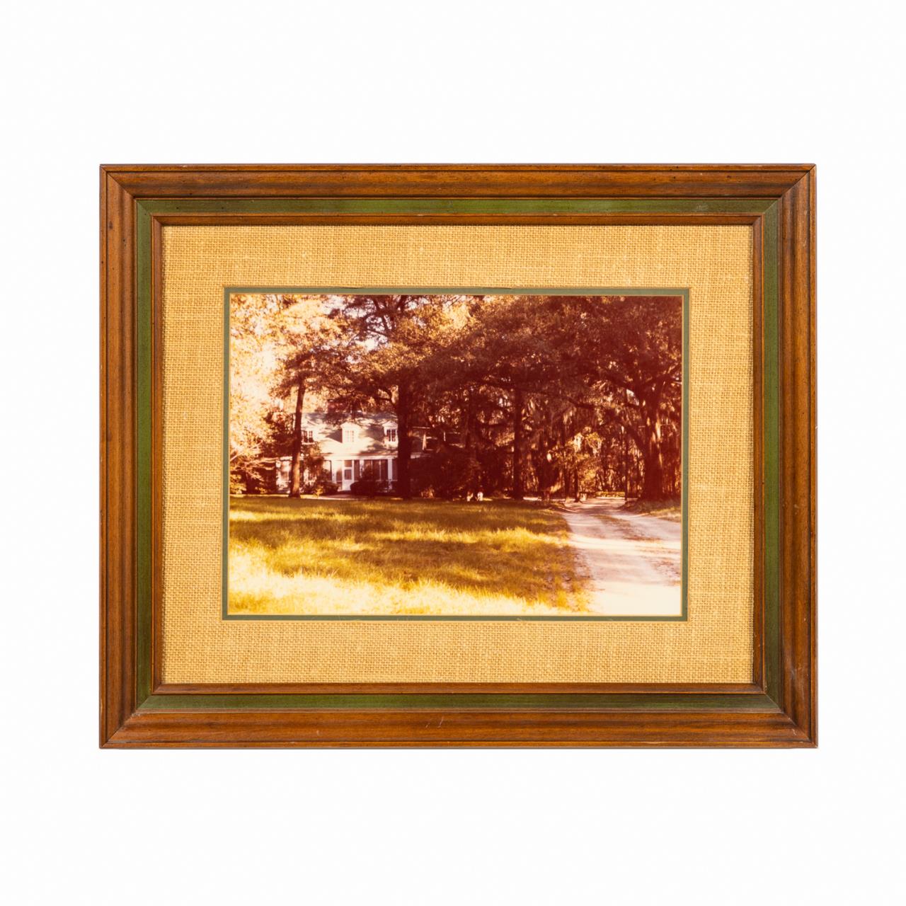 FRAMED COLOR PHOTO OF ICHAUWAY