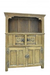 FRANCO-FLEMISH GOTHIC OAK CUPB