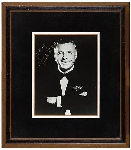 FRANK SINATRA SIGNED PORTRAIT