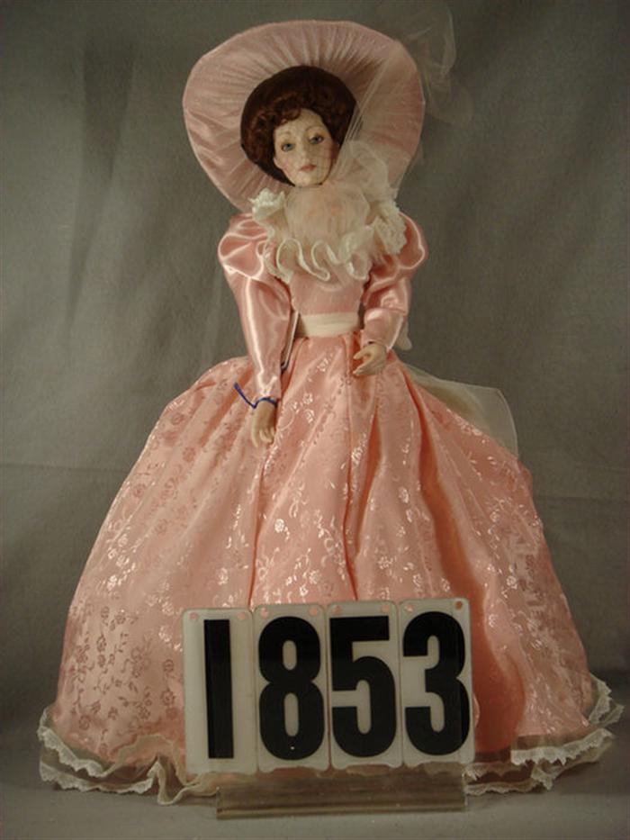 Franklin Heirloom porcelain and