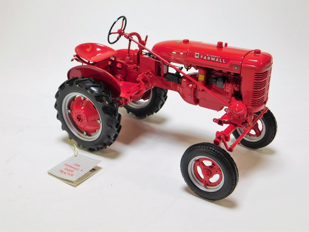FRANKLIN MINT 1:12 FARMALL MODEL