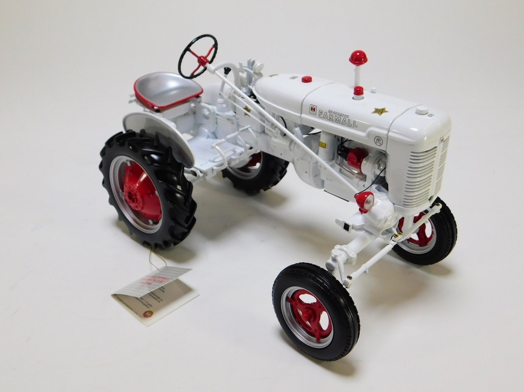 FRANKLIN MINT 1:12 FARMALL SUPER