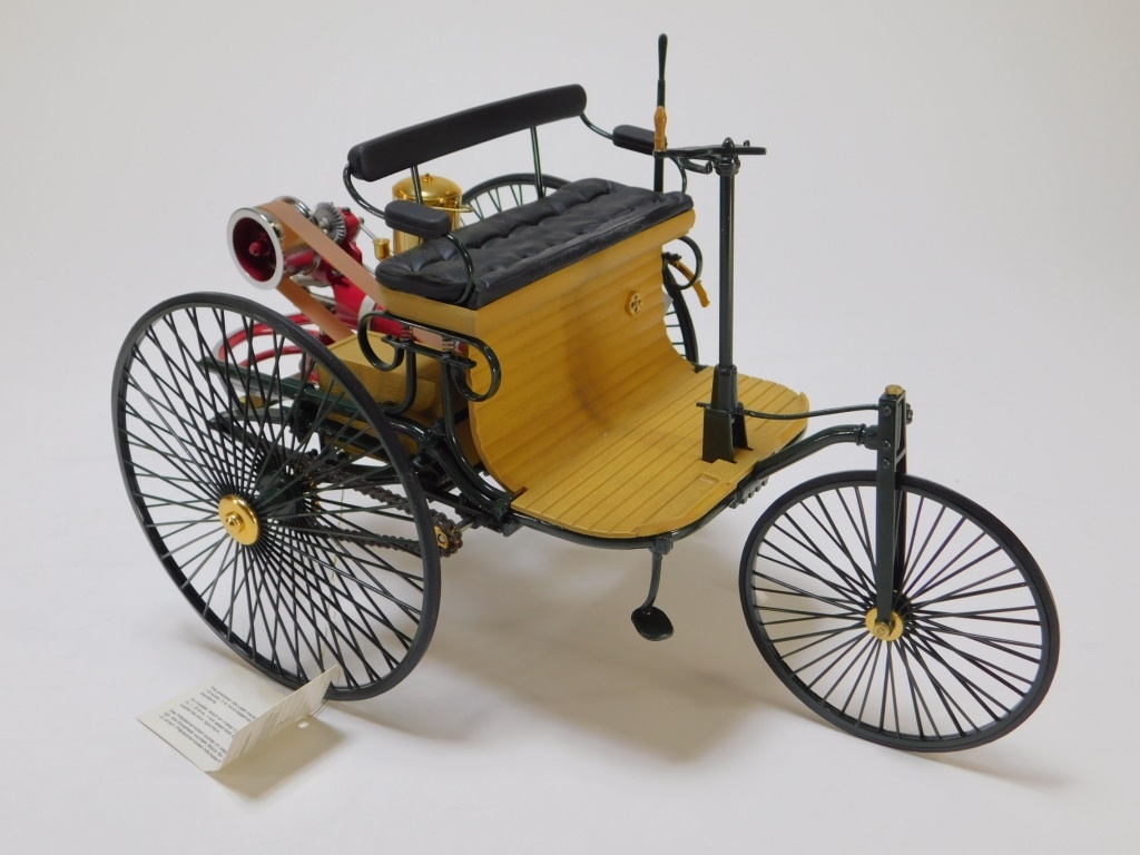 FRANKLIN MINT 1:8 1886 BENZ