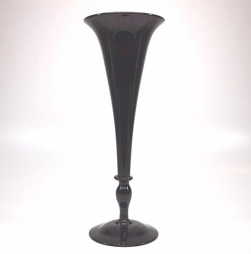 FREE-BLOWN TRUMPET VASEA late