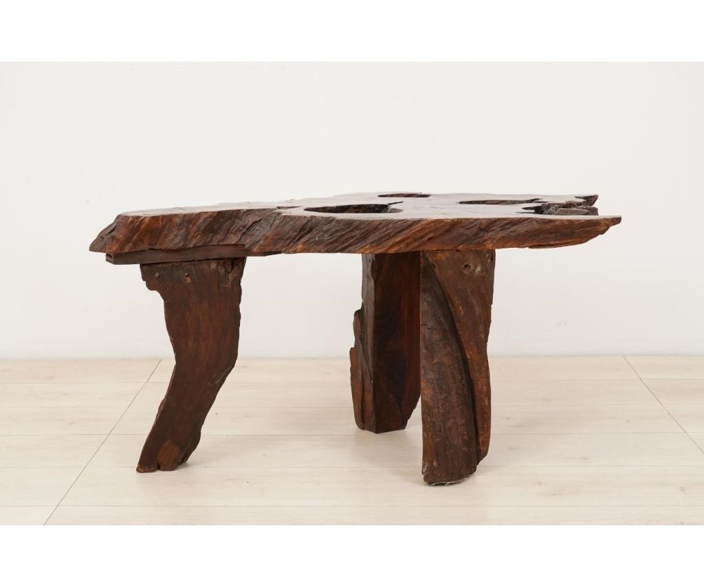 Free form sawn walnut coffe