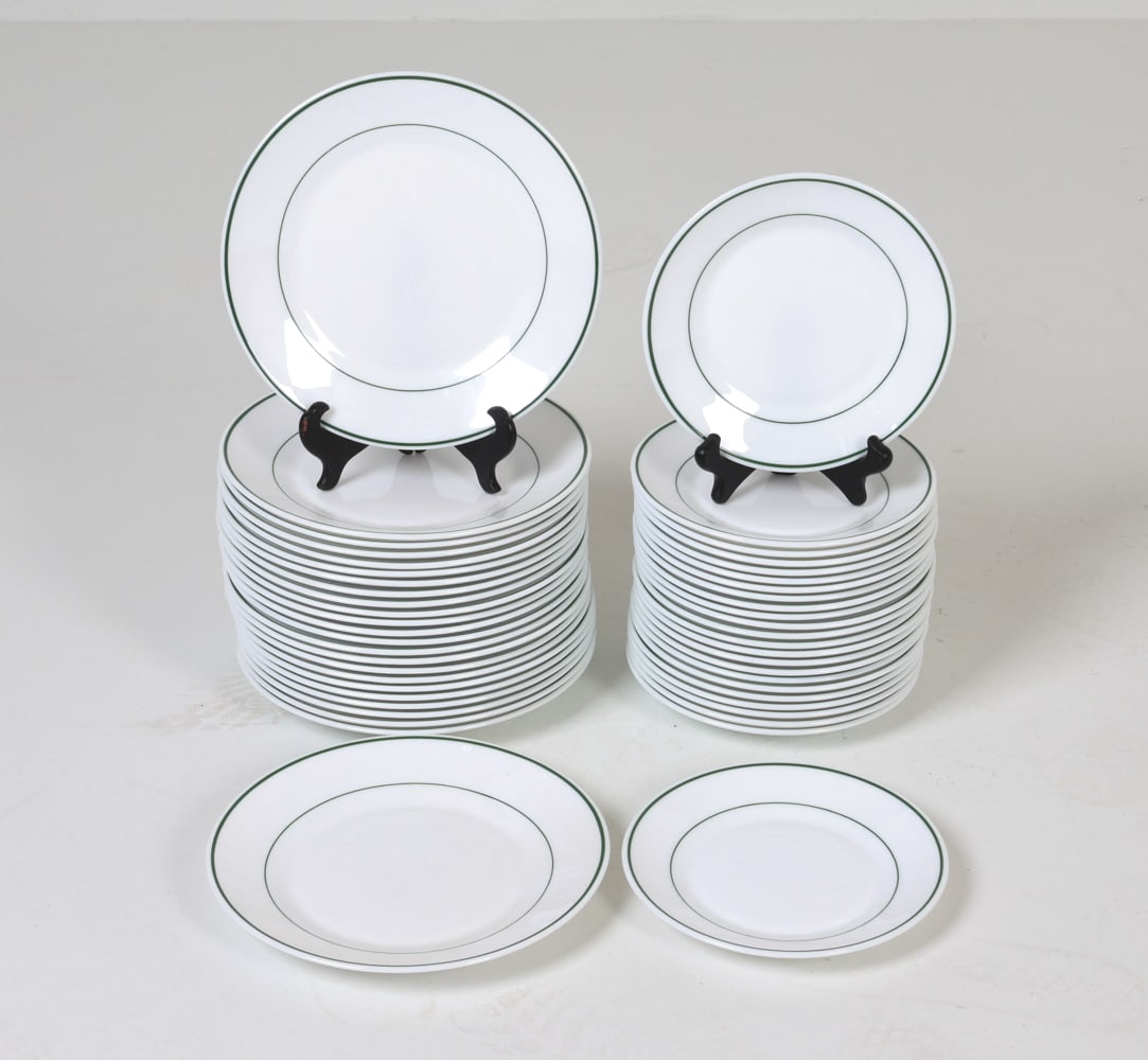 FRENCH ARCOPAL PORCELAIN PLATE