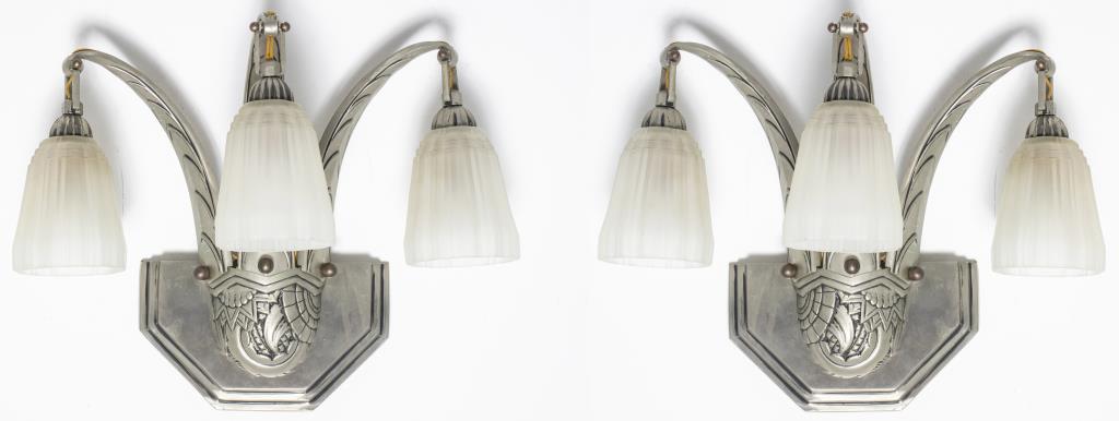 FRENCH ART DECO TRIPLE LIGHT