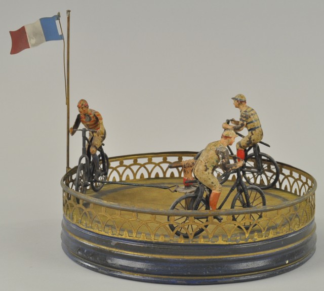 FRENCH BICYCLE RIDERS RACING GAME