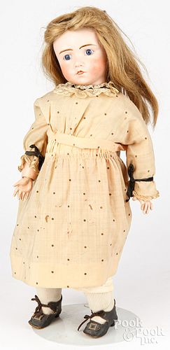 FRENCH BISQUE HEAD DOLLFrench