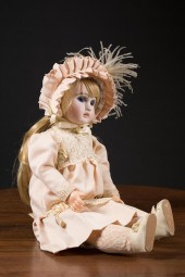 FRENCH BISQUE HEAD GIRL DOLLFR