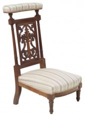 FRENCH CARVED WALNUT PRIE-DIEU