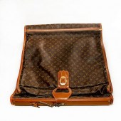 FRENCH CO LOUIS VUITTON LV LOG