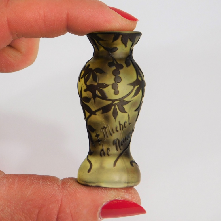 FRENCH DAUM NANCY MINIATURE CAMEO