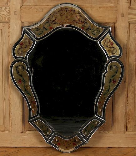 FRENCH EGLOMISE SHAPED SEGMENTED