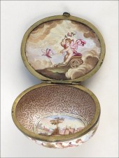 FRENCH ENAMEL BONBONNIERE. Box