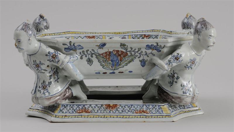 FRENCH FAIENCE CENTERPIECE IN THE