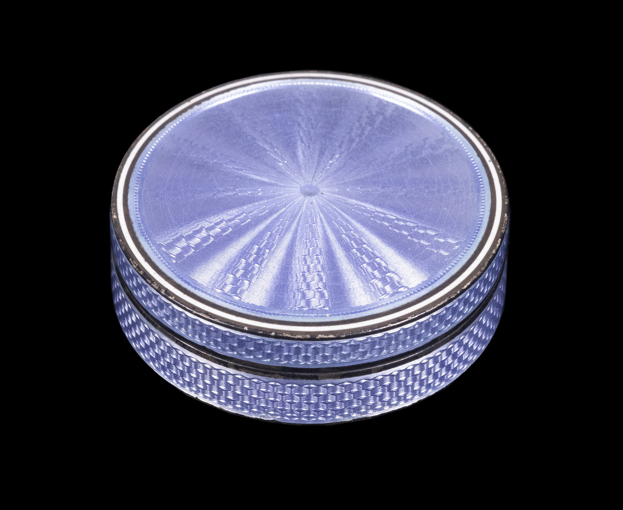 FRENCH GUILLOCHE ENAMEL SILVER PILL