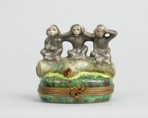 FRENCH HAND-PAINTED LIMOGES TRINKET