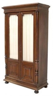 FRENCH HENRI II STYLE WALNUT B