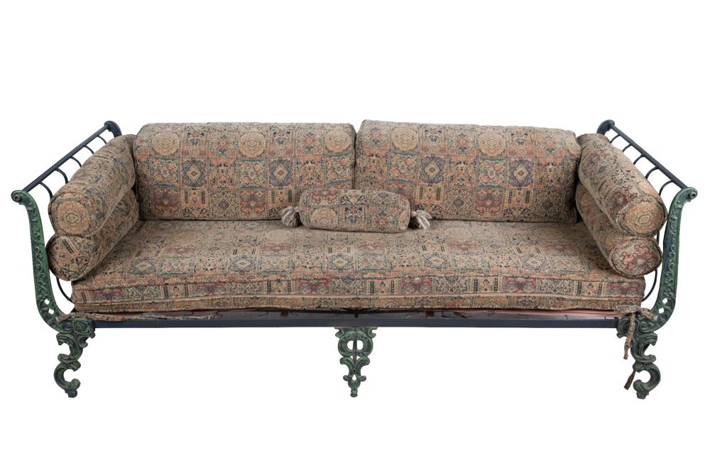 FRENCH IRON DAYBEDCondition: with