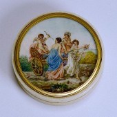 FRENCH IVORY SNUFF BOX WITH DE
