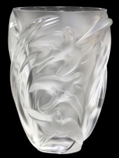 FRENCH LALIQUE FROSTED ART GLA
