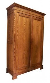 FRENCH LONGLEAF PINE ARMOIREFr